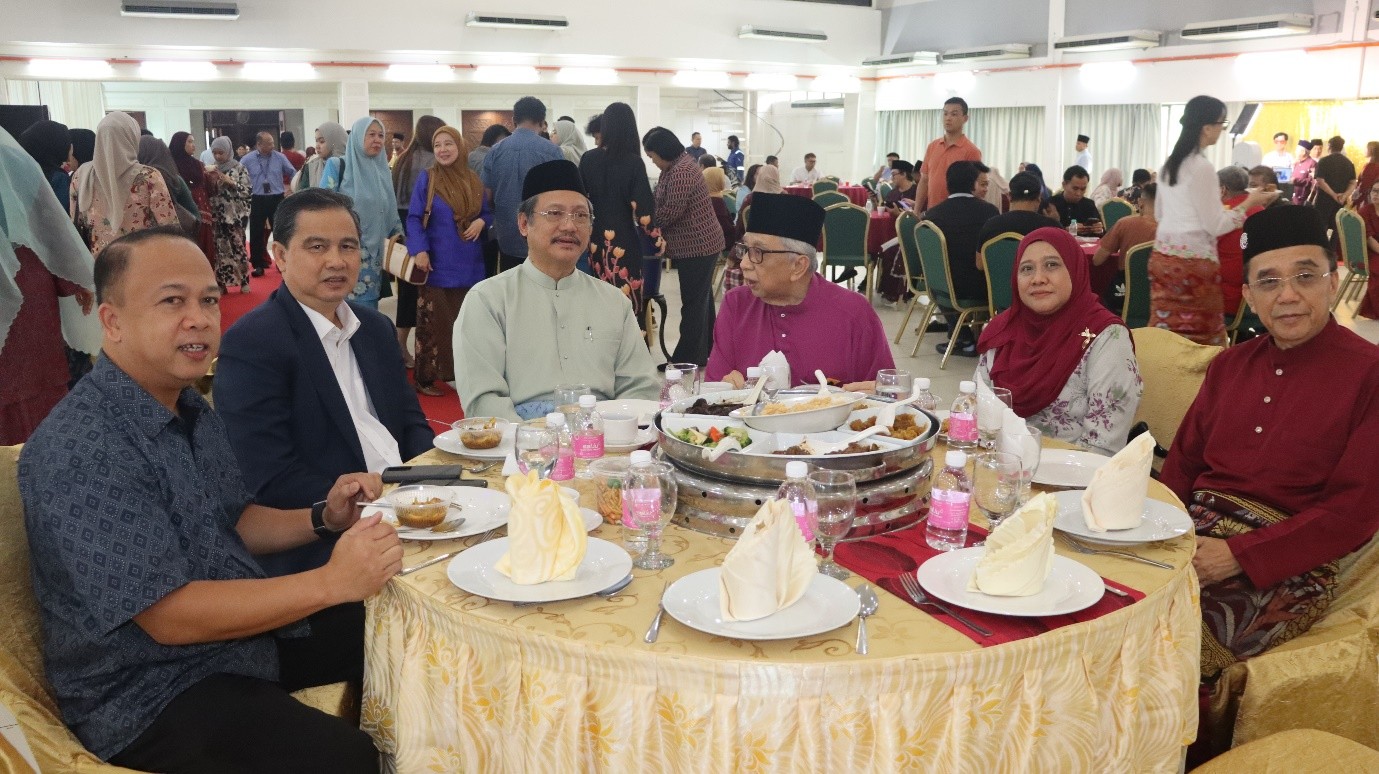 Senari Synergy Staff